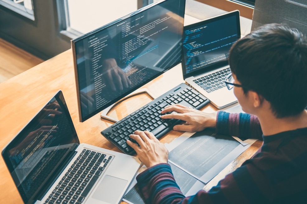 #HRTrending - Navigating The Acute Talent Shortage For Digital Transformation: Takeaways From U.S. Businesses 3 #HRTrending - Navigating the Acute Talent Shortage for Digital Transformation: Takeaways from U.S. Businesses