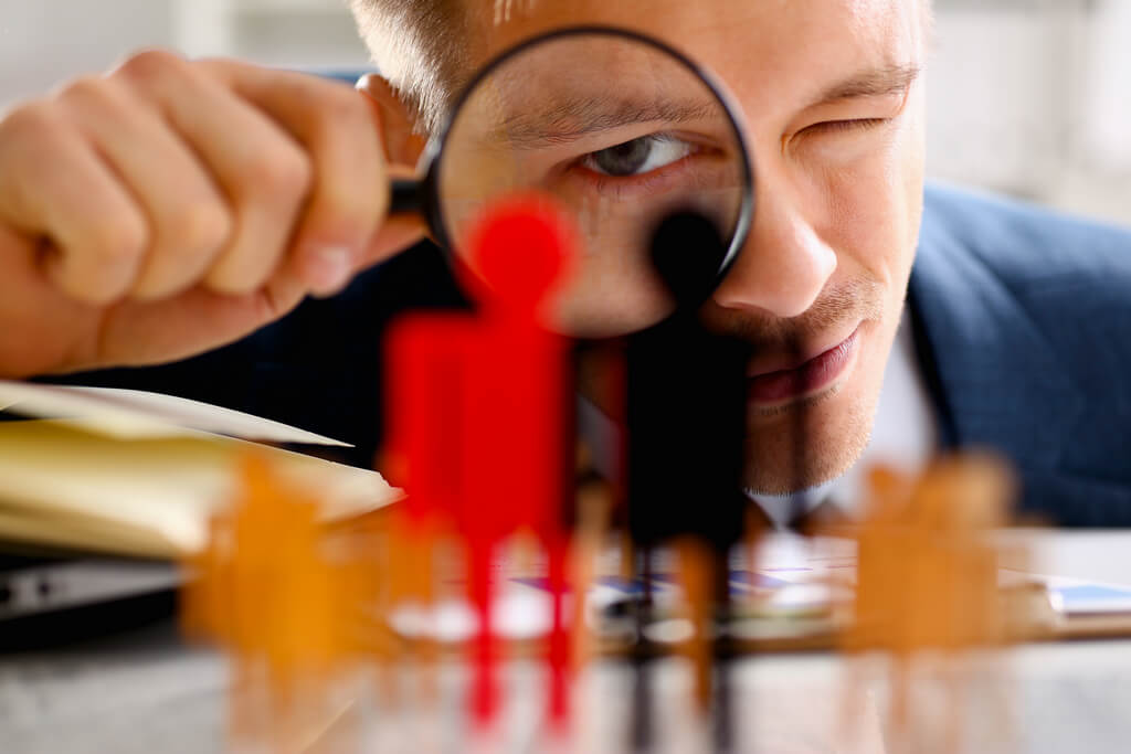 Headhunter Là Gì? Làm Thế Nào Để Trở Thành Ứng Viên Sáng Giá Trong Mắt Các Chuyên Gia "Headhunter"? 2 Headhunter là gì? Làm thế nào để trở thành ứng viên sáng giá trong mắt các chuyên gia “headhunter”?