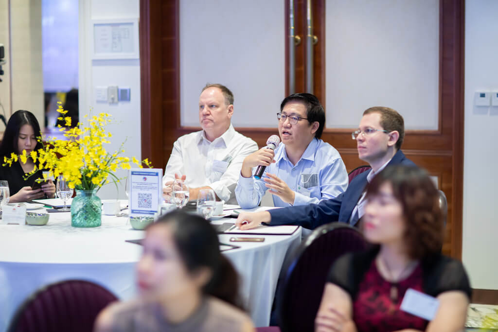 Talentnet Speaks At Amcham Event About Labour Trends: Key Highlights Of 2020 Talentnet-Mercer Total Remuneration Survey 6 Thu hút và giữ chân nhân tà i thông qua chiến lược lương thưá»ng luôn là chá»§ Äá» ÄÆ°á»£c các doanh nghiá»p quan tâm, Äặc biá»t trưá»c ảnh hưá»ng cá»§a Covid-19.
