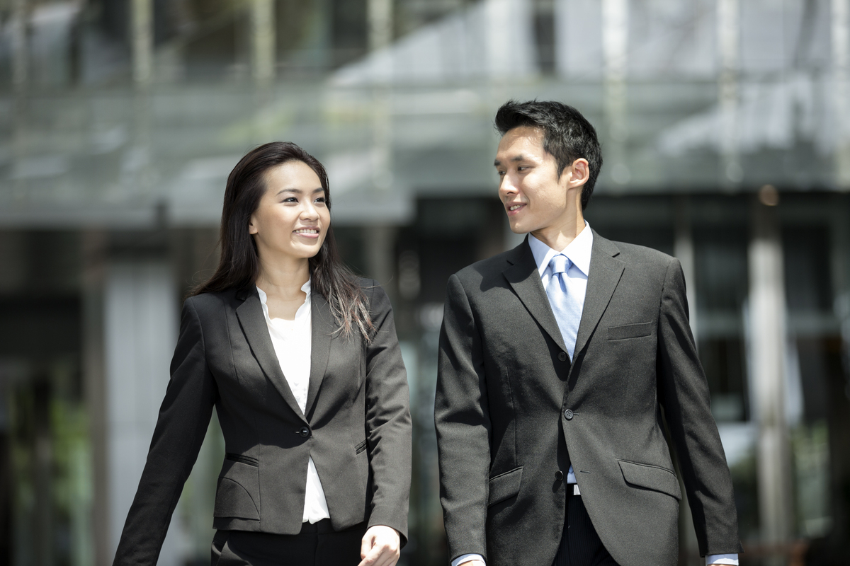 Tips for Leaders to Enhance Employee Well-being 4 Assess and provide mental health support services