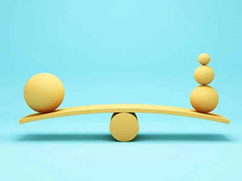 how does strategic staffing differ from traditional staffing