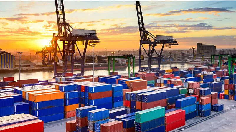 What Are Retaliatory Tariffs? A 2025 Guide for Vietnam's Exporters 2 The impact of retaliatory tariffs on Vietnamese businesses
