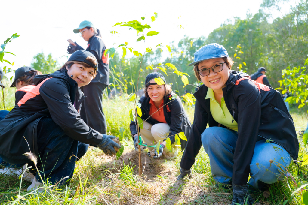 Talentnet Strengthens Its ESG Journey with EcoVadis Committed Recognition 9 Trong cay rung Phuoc Buu 3